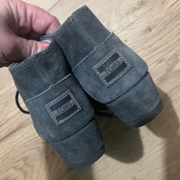 TOMS ankle wedge booties - Picture 2 of 5